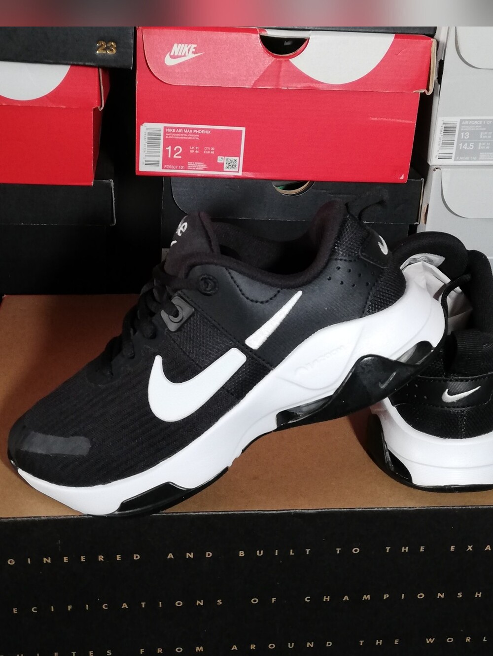 NIKE AIR ZOOM BELLA 6 WOMEN US SIZE 7 MINT COND - Picture 2 of 10